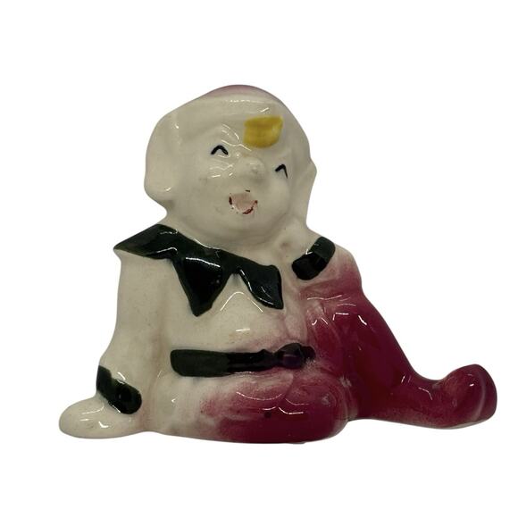 MidCentury McCoy Ceramic Pixie Elf Sitting Figurine Hand Painted Red Green XMAS - Picture 16 of 16